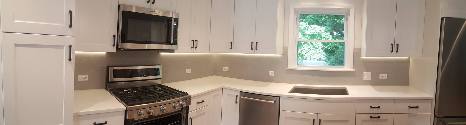 Under cabinet lighting