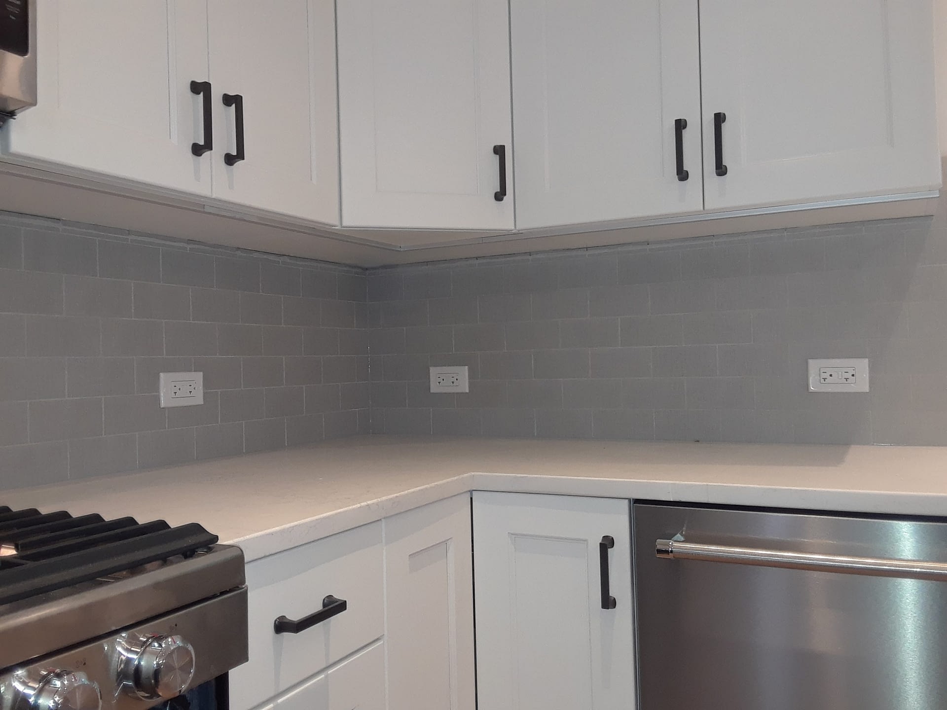 Under cabinet lighting