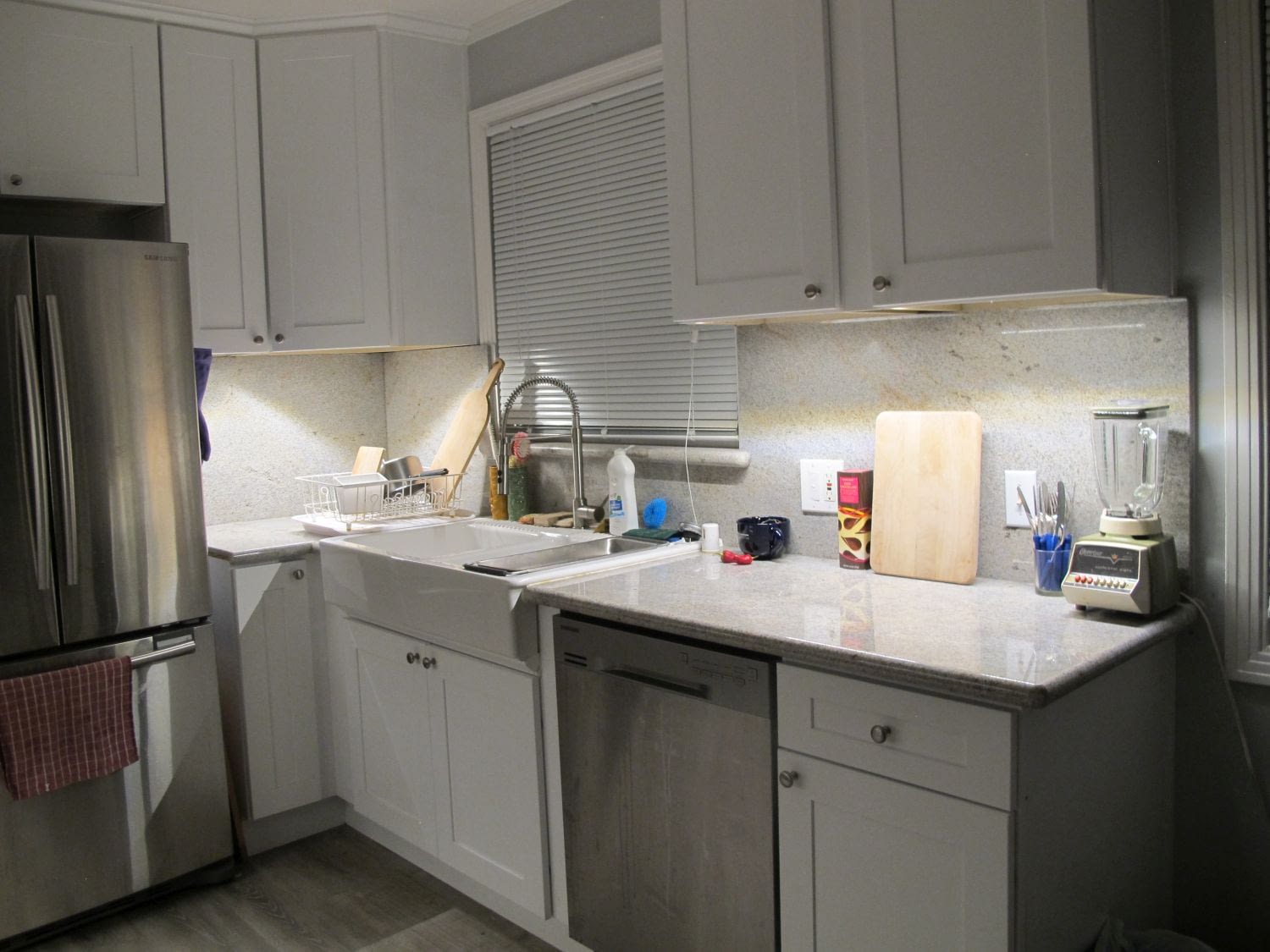 Under cabinet lighting