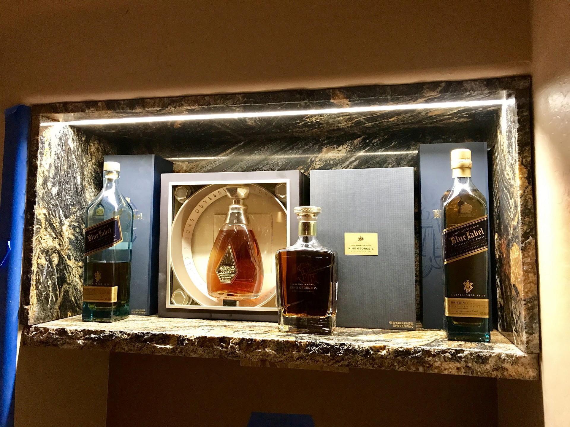 under cabinet lighting