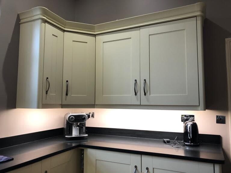 Under cabinet lighting
